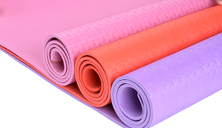 Varför blir TPE-yogamattor i popularitet? En uppdelning av deras fördelar | Ledande TPE-tillverkare Varför blir TPE-yogamattor i popularitet? En uppdelning av deras fördelar | Ledande TPE-tillverkare